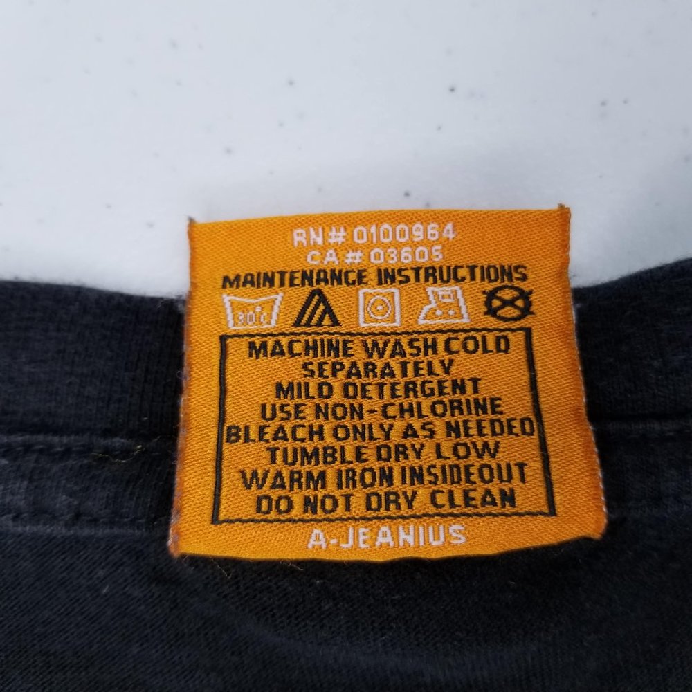 SOLD Vintage Akademiks Love Is Cheap Logo Men's Tee T-shirt Black 2XL - Picture 7 of 9